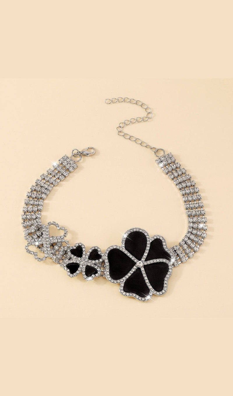 GEOMETRIC FLOWER CHOKER