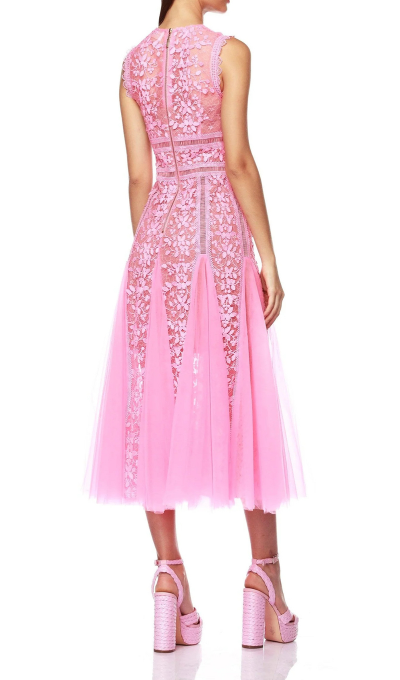 ROBE MIDI EN DENTELLE BRODÉE HEATHER EN ROSE 