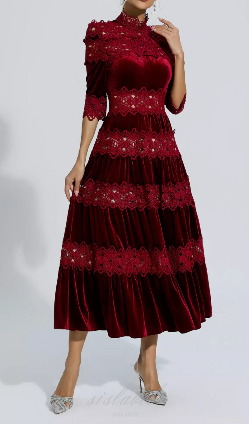 ROBE EN VELOURS CREUX PATCHWORK EN ROUGE