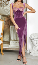 ROBE MAXI EN VELOURS DENTELLE CORSET PRUNE 