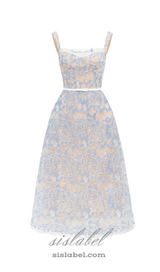 A-LINE SQUARE NECK EMBROIDERED LACE MIDI DRESS IN BLUE