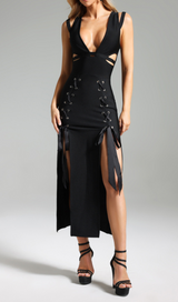 HOLLOW DOUBLE SLIT RIBBON MIDI DRESS IN BLACK