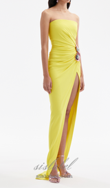 STRAPLESS FLOWER RUCHED MIDI DRESS IN YELLOW