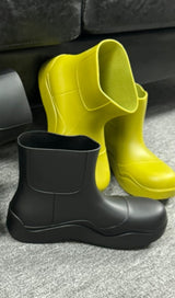 RUBBER ANKLE RAIN BOOTS