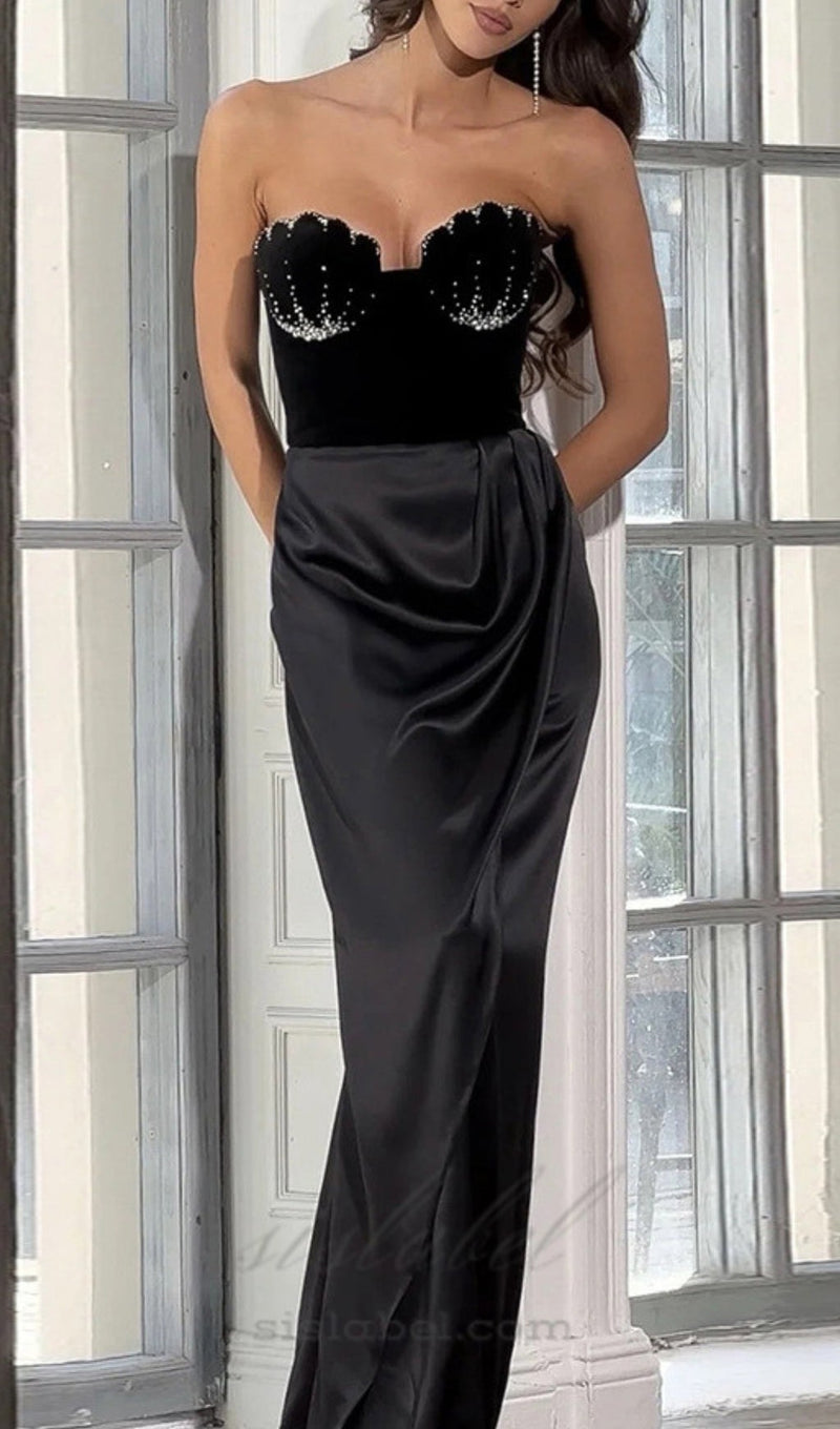 OFF SHOULDER BLACK VELVET MAXI DRESS