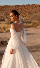 PUFFY SLEEVES WEDDING GOWN IN WHITE