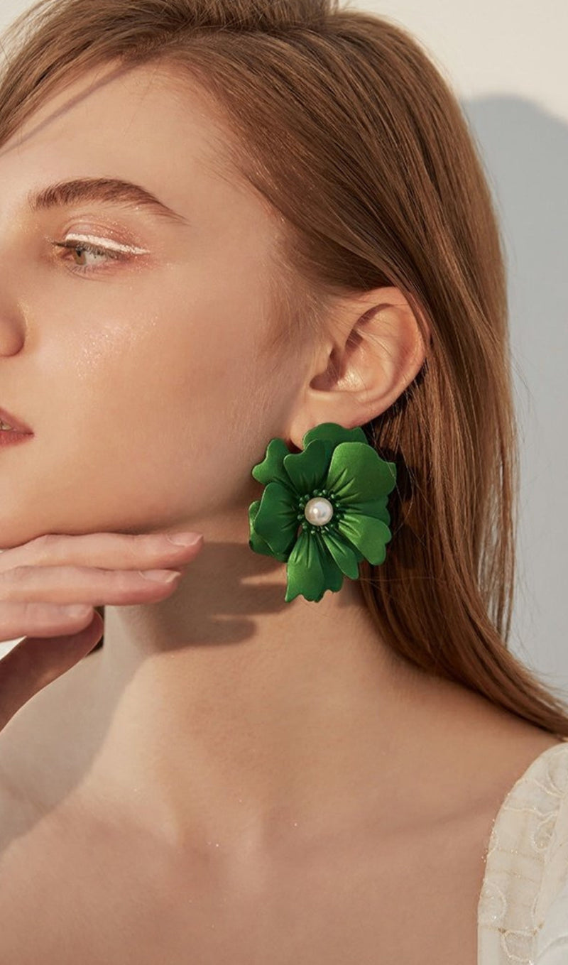 GREEN PETAL ALLOY EARRINGS