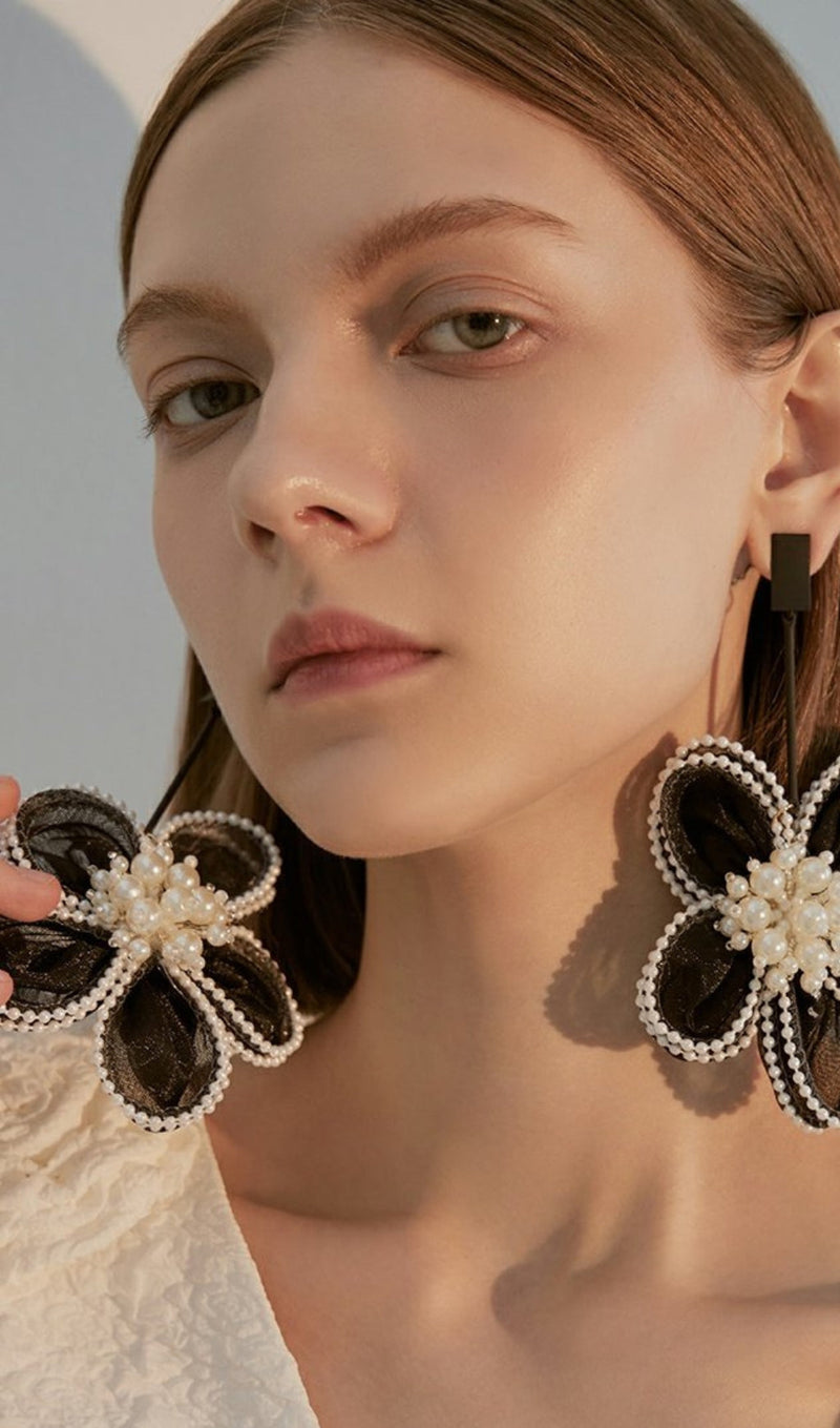 BLACK LACE FLOWER EARRINGS