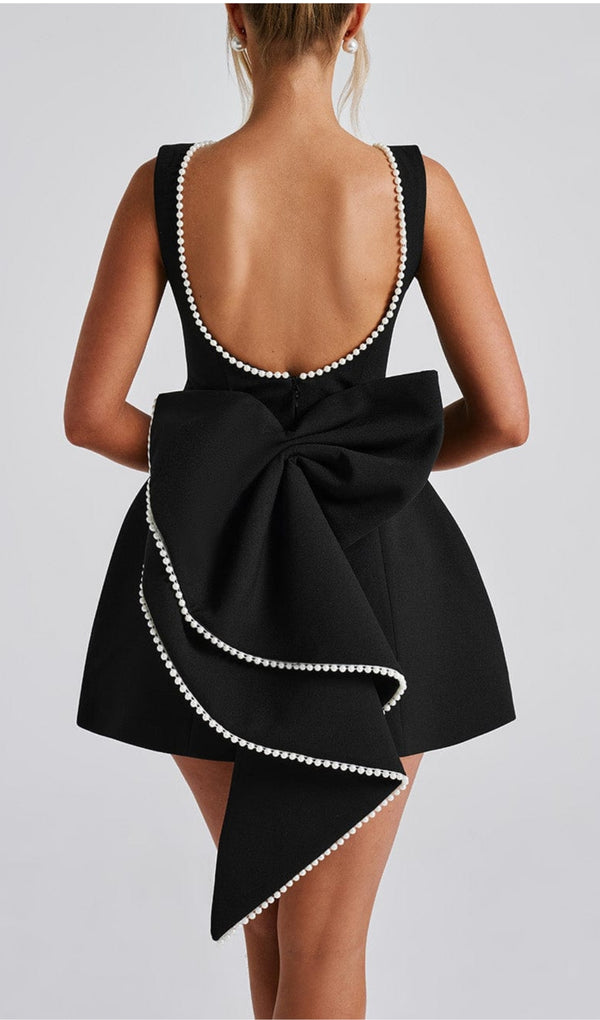 TRISTA BOWKNOT PEARL BACKLESS MINI DRESS IN BLACK