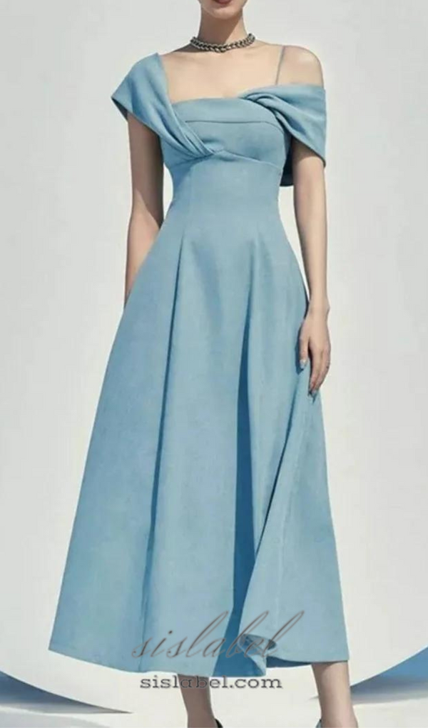 NAOMI ONE-SHOULDER STRAP MIDI DRESS IN BLUE