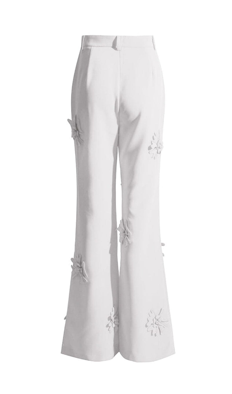 STEREO FLOWER MID-RISE JEANS IN WHITE