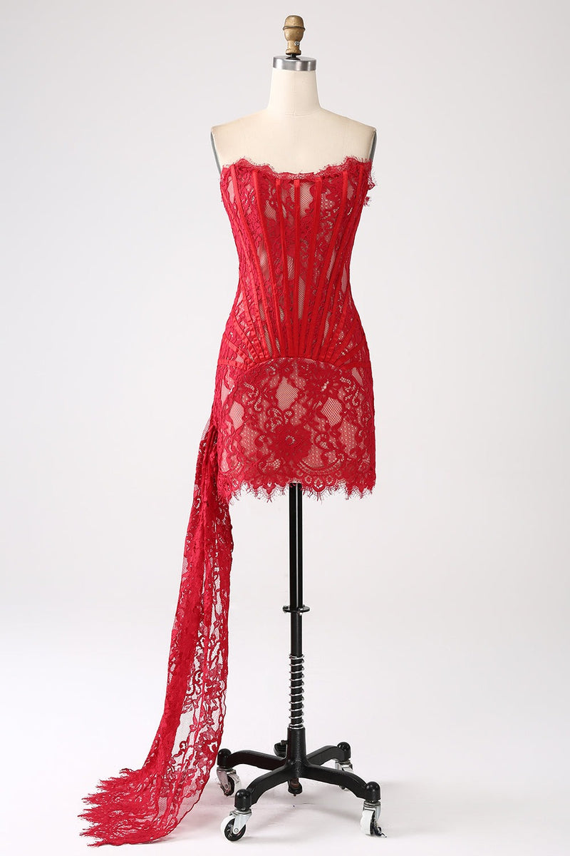 STRAPLESS LACE APPLIQUES MINI DRESS IN RED