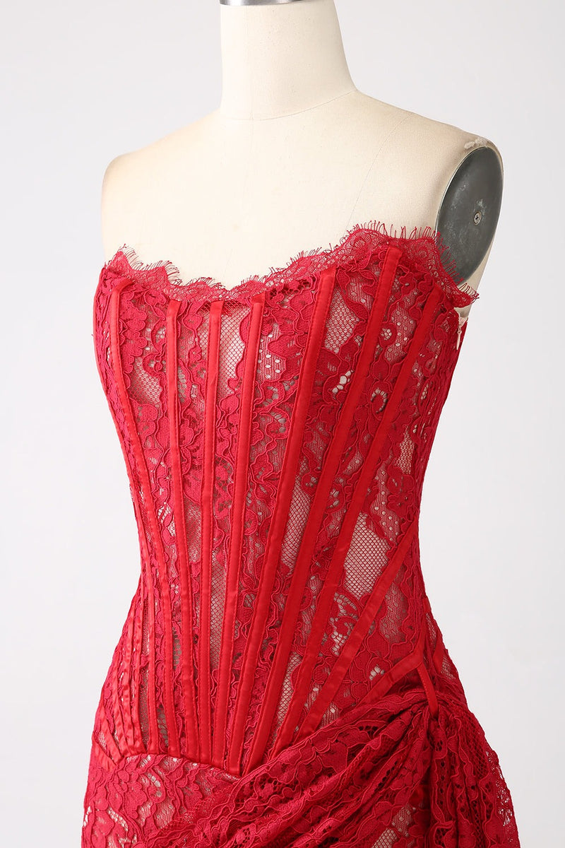 STRAPLESS LACE APPLIQUES MINI DRESS IN RED