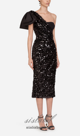 MARY BLACK SEQUINED LONGUETTE DRESS WITH BOW