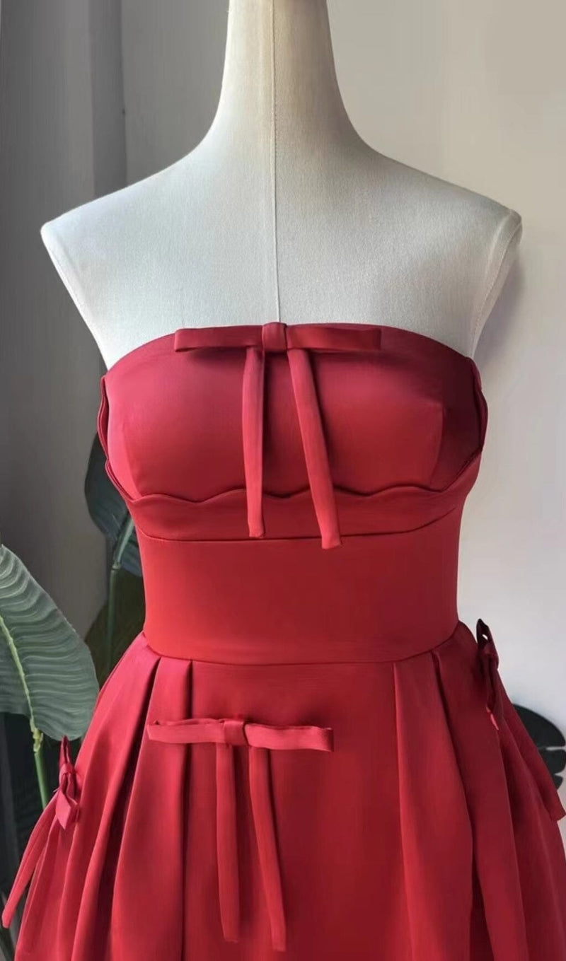 WINE RED STRAPLESS MIDI DRESS