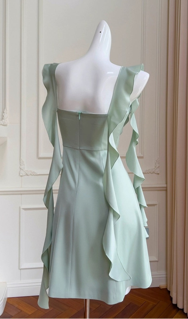 ROBE MINI EN SATIN VERT SAUGE