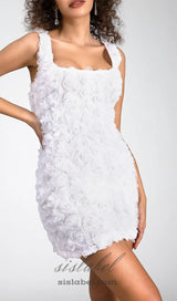 WHITE FLOWER MINI DRESS