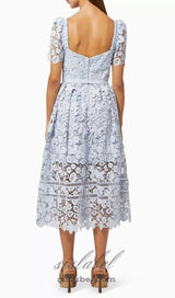 LACE MIDI DRESS IN GUIPURE