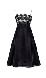 ROBE MIDI CAMISOLE EN DENTELLE NOIRE 