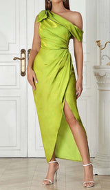 ONE SHOULDER SIDE ASYMMETRICAL MIDI DRESS IN GREEN