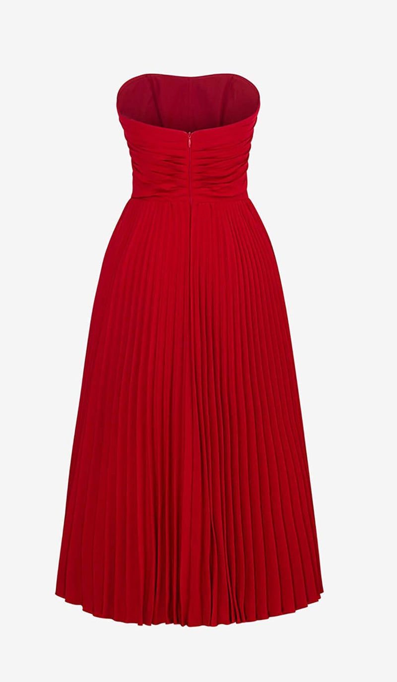 PLEATED STRAPLESS MIDI DRESS IN WINE RED