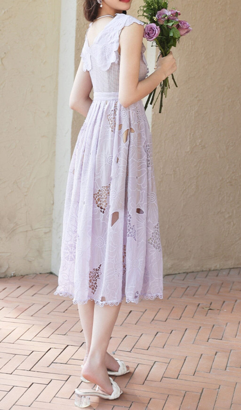 RUFFLED SLEEVELESS MIDI DRESS IN PURPLE