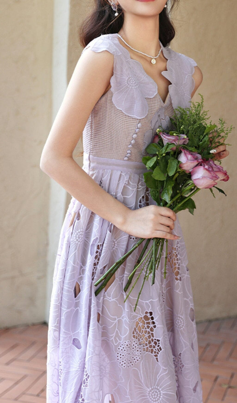 RUFFLED SLEEVELESS MIDI DRESS IN PURPLE