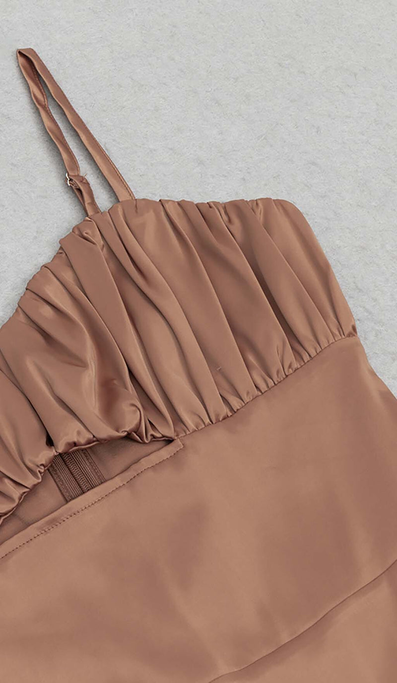 SPAGHETTI STRAP RUFFLE MIDI DRESS IN BROWN