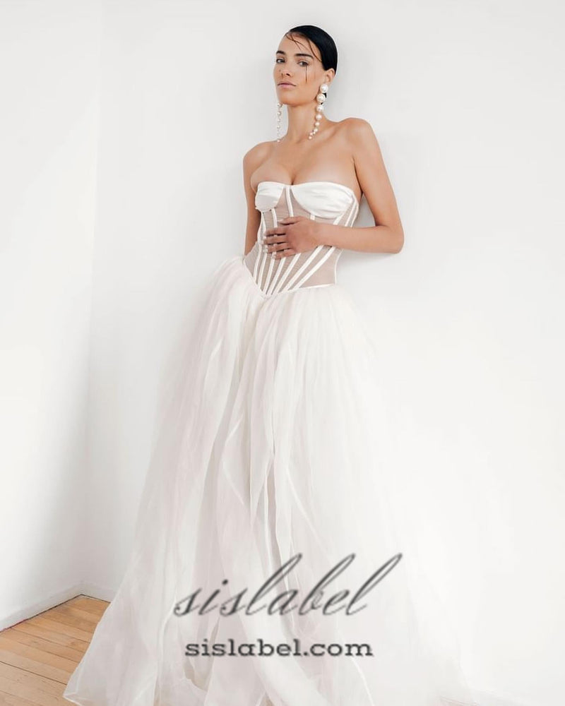 ODILE STRAPLESS GOWN IN WHITE