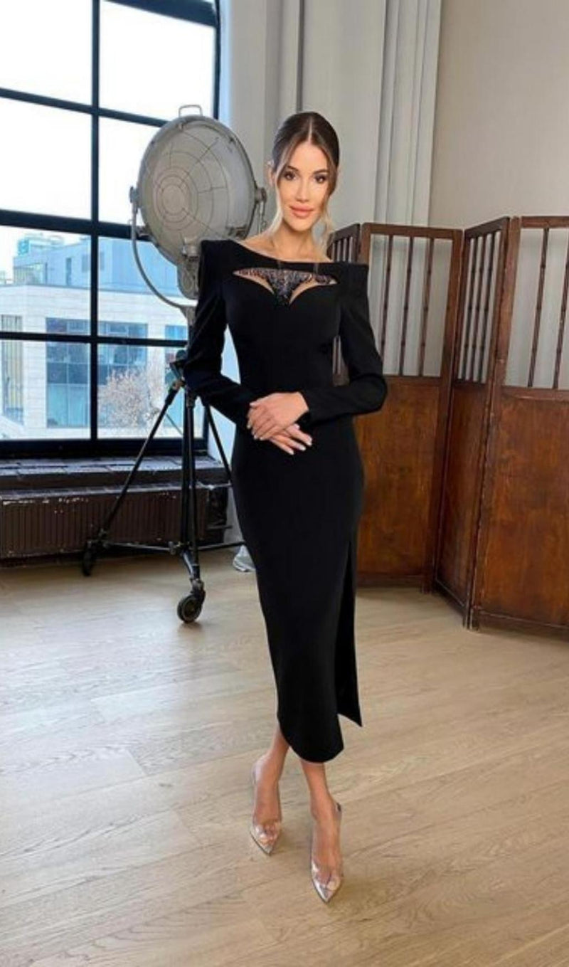 CUT OUT LONG SLEEVES MIDI DRESS IN BLACK