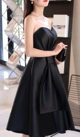 STRAPLESS SATIN MIDI DRESS IN BLACK