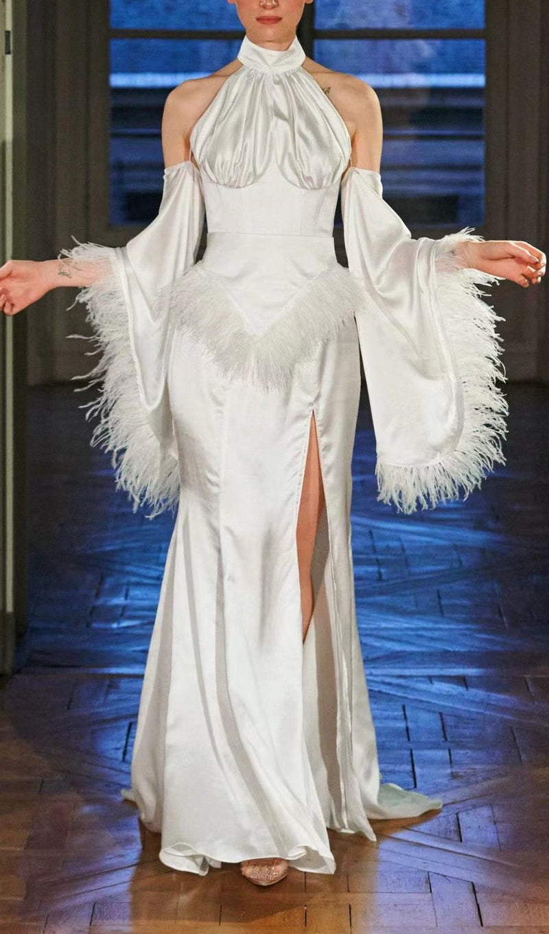 ROBE EN SATIN À PLUME DOS NOIRE, BLANC