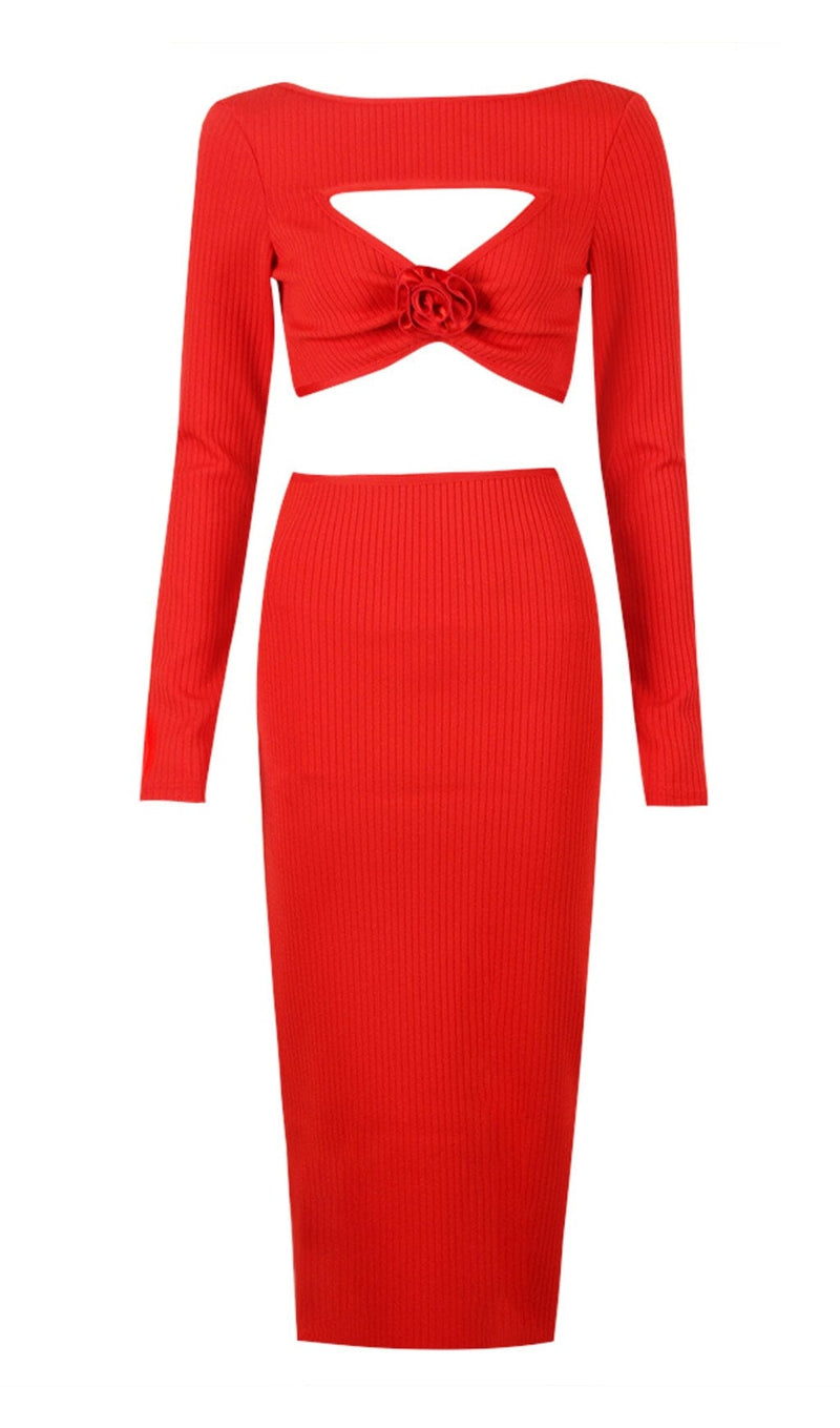 CUTOUT LONG SLEEVE MIDI DRESS IN RED