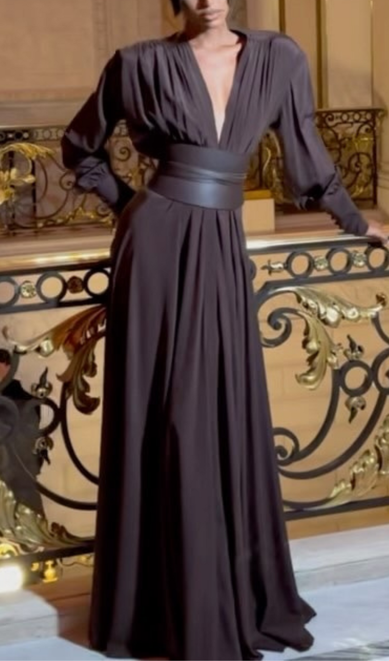 ROBE MAXI À MANCHES LONGUES ET COL EN V MARRON