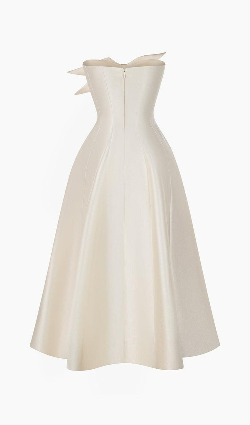 ROBE MIDI ÉVASÉE EN TAFFETAS À COL SEMI-COEUR BEIGE