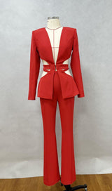 V-NECK SUIT WITH HOLLOWED-OUT WAIST IN RED