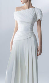 WHITE FEATHER PLEATED TWO PIECES SUIT