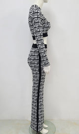 MONOGRAM PRINTED SHOULDER PAD SUIT IN WHITE AND BLACK