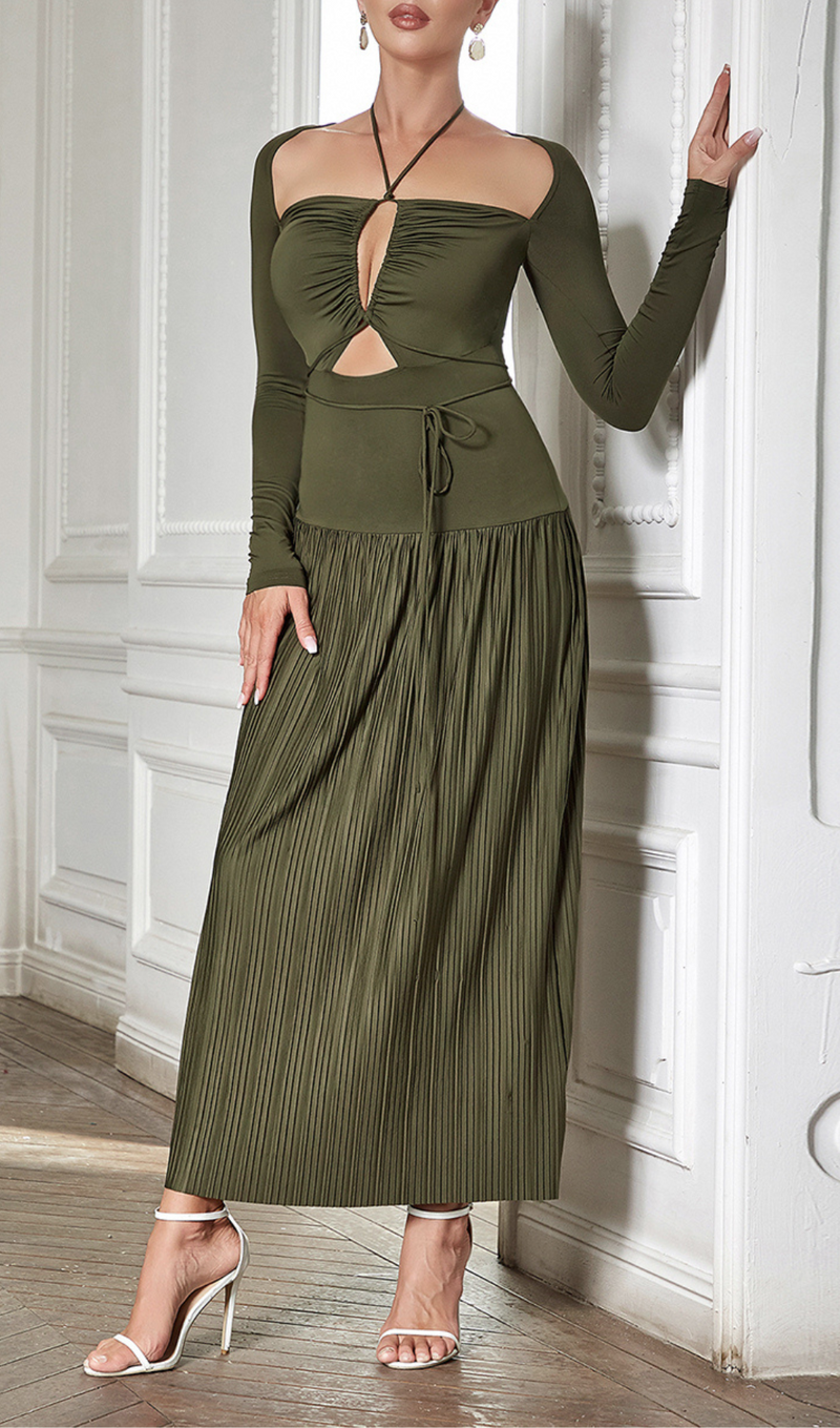 ROBE MAXI FRONCÉE DÉCOUPÉE À LICOL 