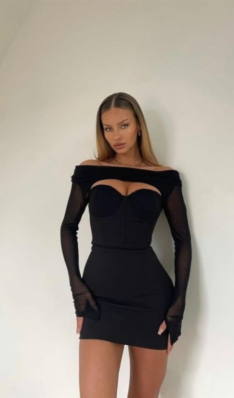 CUT OUT BODYCON MINI DRESS IN BLACK