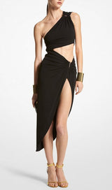 ONE SHOULDER CUTOUT MIDI DRESS IN BLACK