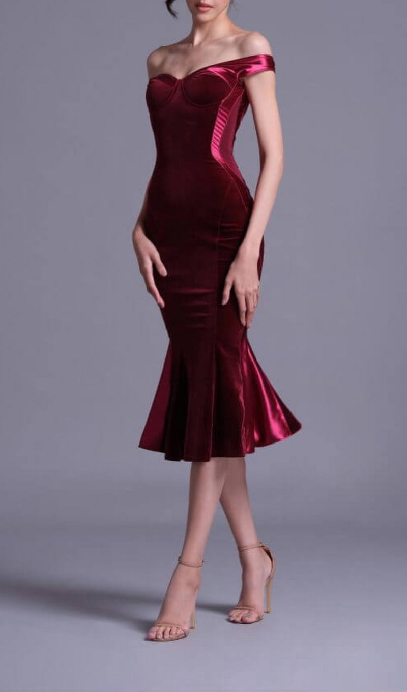 POLYESTER SPANDEX SATIN MIDI DRESS IN BURGUNDY