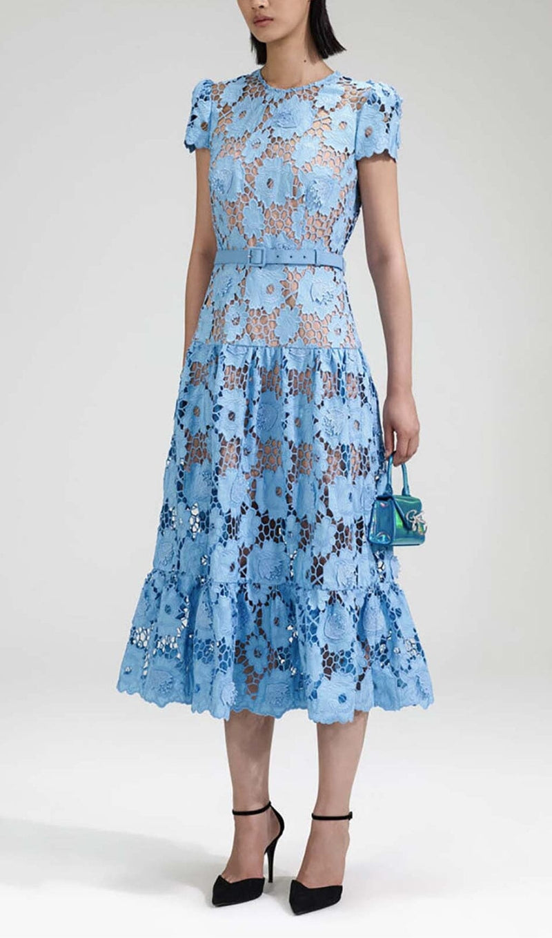 APPLIQUÉD FLORAL LACE MIDI DRESS IN BLUE