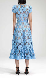 APPLIQUÉD FLORAL LACE MIDI DRESS IN BLUE