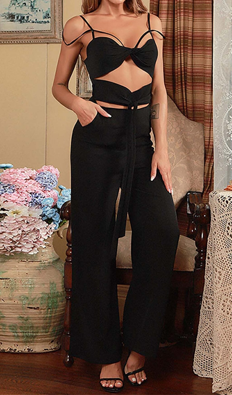 CUTOUT SLEEVELESS JUMPSUIT IN BLACK