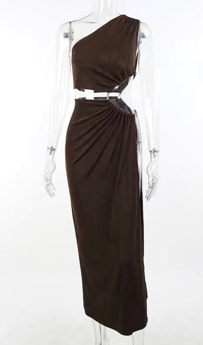 SLEEVELESS HOLLOW SLIT MAXI DRESS IN BROWN