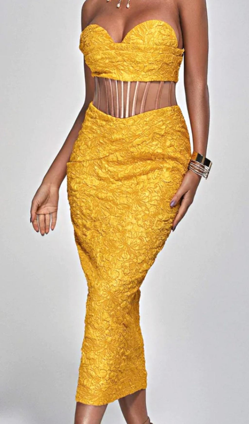 JACQUARD STRAPLESS MIDI DRESS IN YELLOW