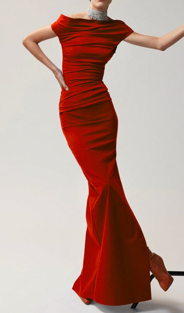 SLASH NECK PLEATED MAXI DRESS IN RED