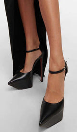 SATIN PLATFORM PUMPS IN BLACK