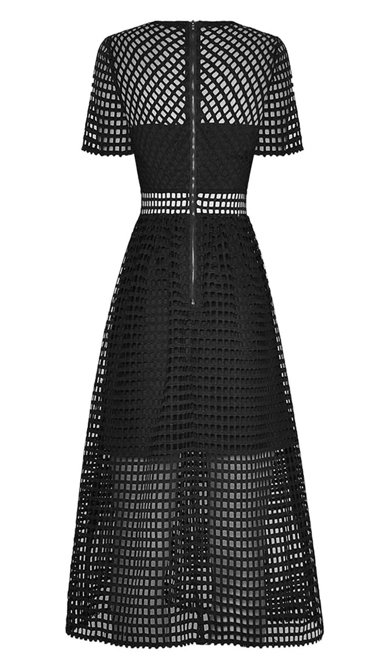 PUFFED SLEEVE LACE MIDI DRESS IN BLACK